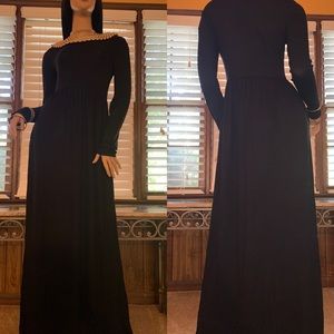 Zenana Outfitters black dress